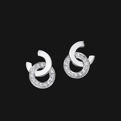 14k Interlinked Earrings - KNB Image SEO Alt Text